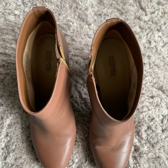 Michael Kors Brown Leather Bootie-Size 9 - Picture 3 of 4